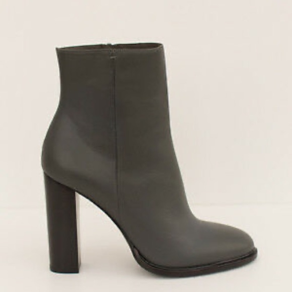 Vince Dk Grey Leather Ankle Boots
